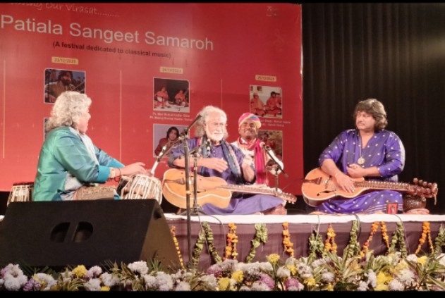 Vishwa Mohan Bhatt and Harish Tiwari won hearts on the last day of Patiala Sangeet Utsav